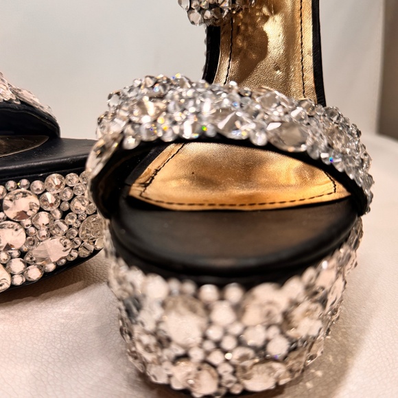 Sparkling Silver Competition Heels – 7” High with 2” Platform & Stunning Shine ✨ - Picture 5 of 8